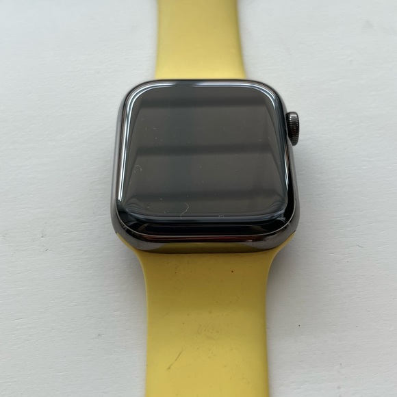 Apple Watch series 6, 44mm - Picture 1 of 6
